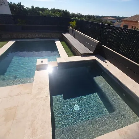 Superbe Avec Piscine Poulx